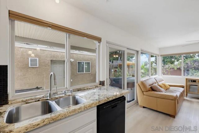 10639 Escobar Dr, San Diego, CA 92124