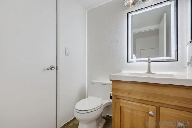 10639 Escobar Dr, San Diego, CA 92124