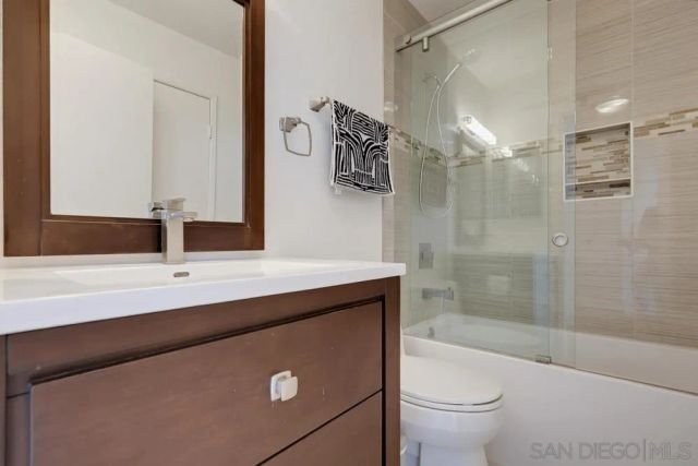 10639 Escobar Dr, San Diego, CA 92124
