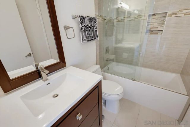 10639 Escobar Dr, San Diego, CA 92124