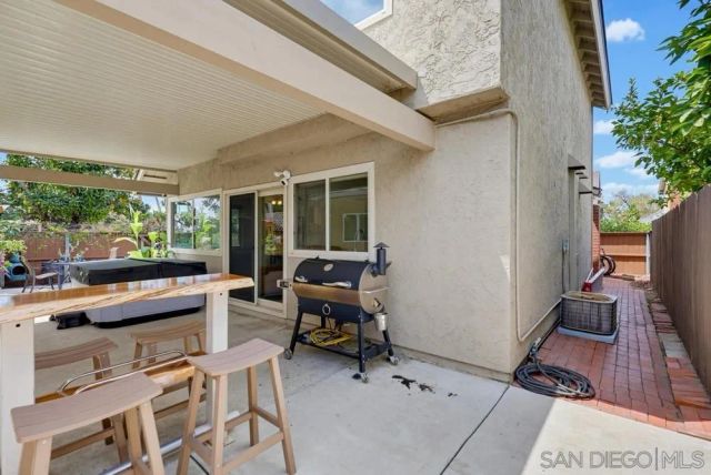 10639 Escobar Dr, San Diego, CA 92124