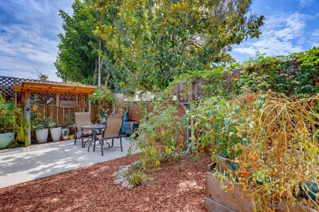 10639 Escobar Dr, San Diego, CA 92124