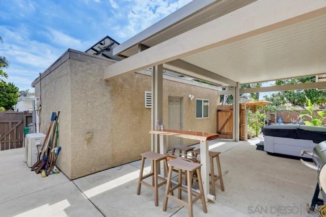 10639 Escobar Dr, San Diego, CA 92124