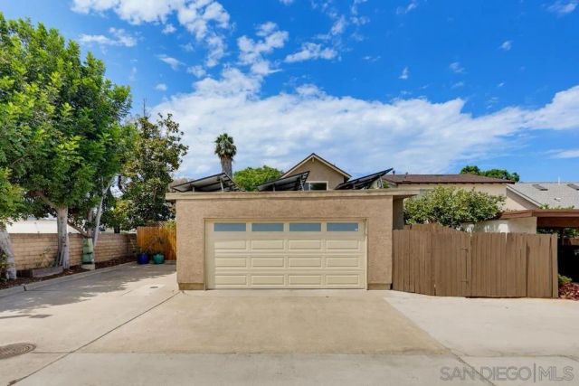 10639 Escobar Dr, San Diego, CA 92124