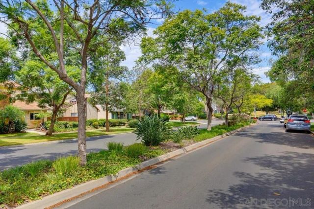 10639 Escobar Dr, San Diego, CA 92124