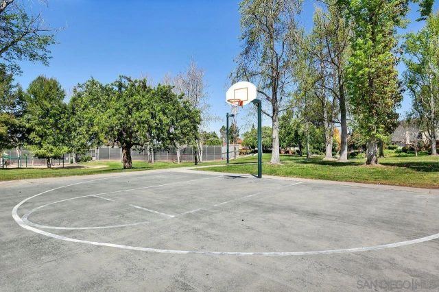 10639 Escobar Dr, San Diego, CA 92124