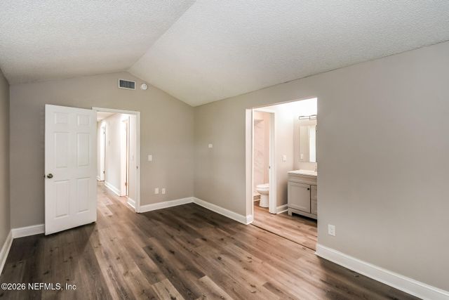 8371 POINTER Drive N, Jacksonville, FL 32221