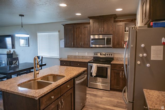 417 SLATE DR, Santaquin, UT 84655