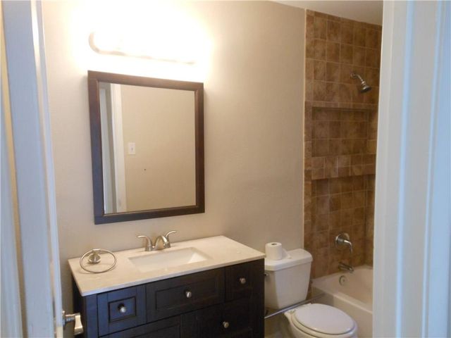 4615 Banister LN, Austin, TX 78745