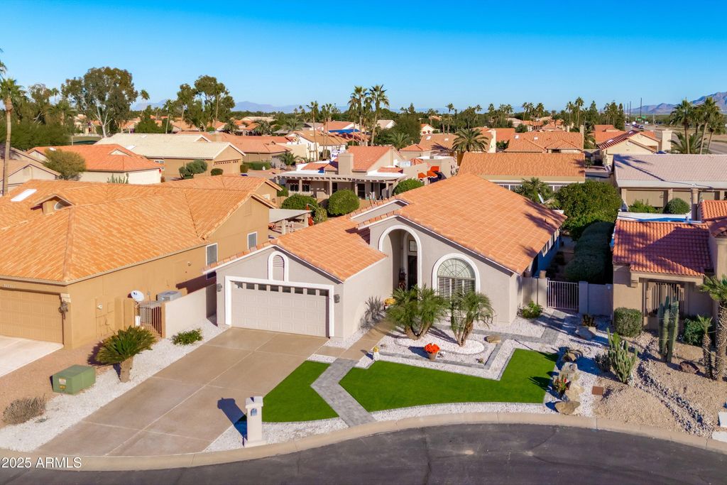 26629 S NOTTINGHAM Court 23, Sun Lakes, AZ 85248