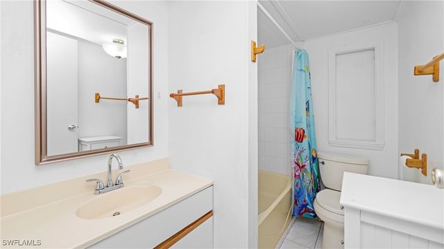 111 Grassy Key LN, Naples, FL 34114