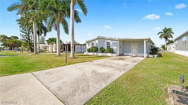 111 Grassy Key LN, Naples, FL 34114