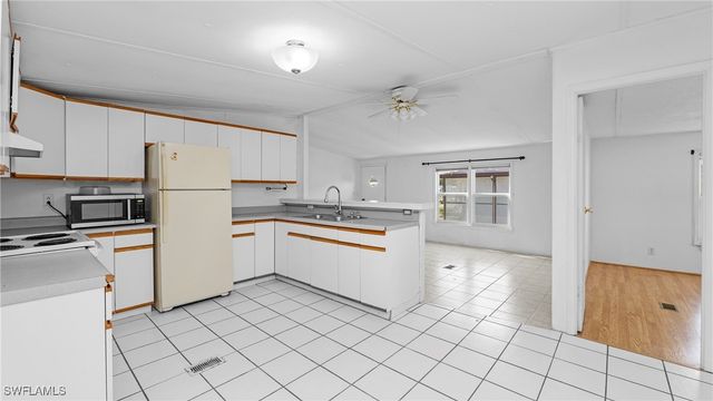 111 Grassy Key LN, Naples, FL 34114