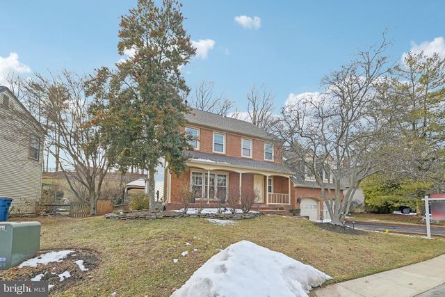 111 CONNEMARA DR, Sterling, VA 20164