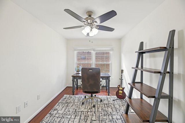 111 CONNEMARA DR, Sterling, VA 20164