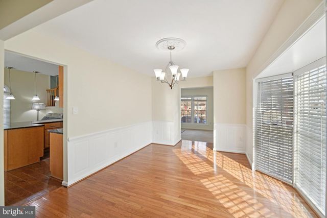 111 CONNEMARA DR, Sterling, VA 20164