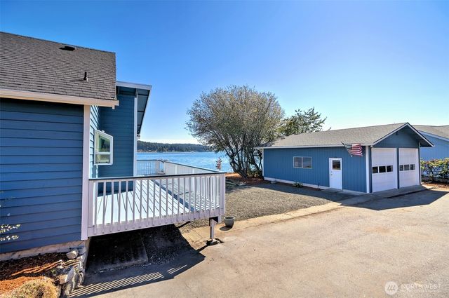 18220 E State Route 3, Allyn, WA 98524