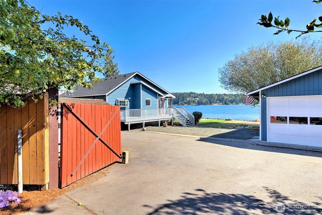 18220 E State Route 3, Allyn, WA 98524