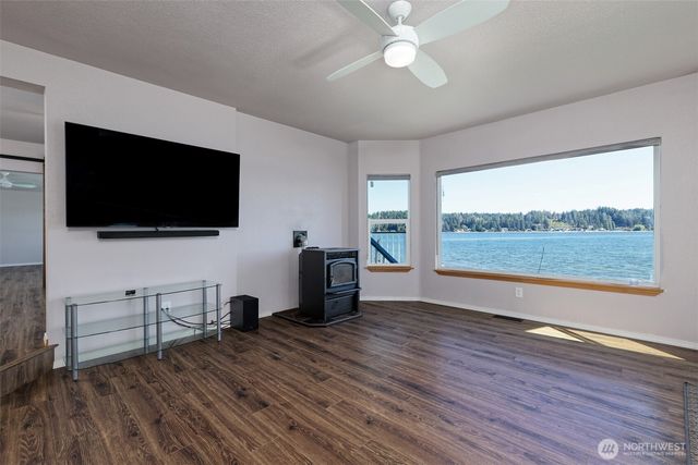 18220 E State Route 3, Allyn, WA 98524