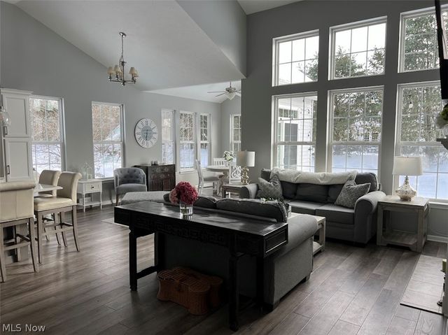 33299 Ambleside Drive, Avon Lake, OH 44012