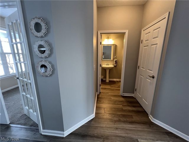 33299 Ambleside Drive, Avon Lake, OH 44012