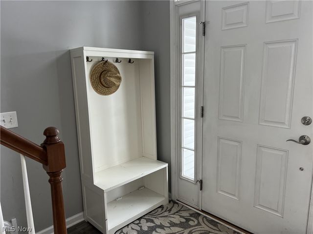 33299 Ambleside Drive, Avon Lake, OH 44012