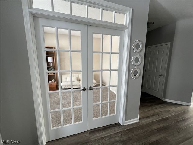 33299 Ambleside Drive, Avon Lake, OH 44012