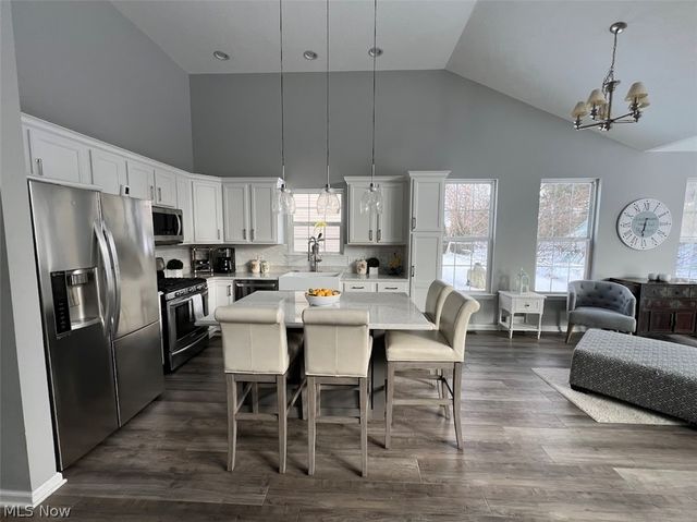 33299 Ambleside Drive, Avon Lake, OH 44012