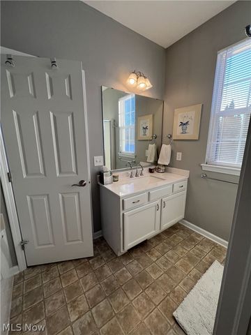 33299 Ambleside Drive, Avon Lake, OH 44012