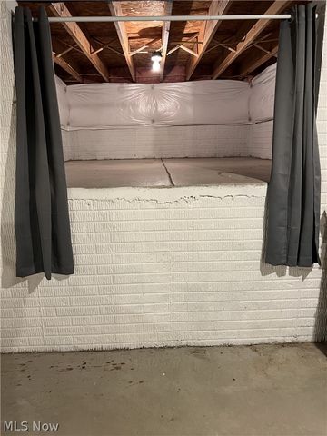 33299 Ambleside Drive, Avon Lake, OH 44012