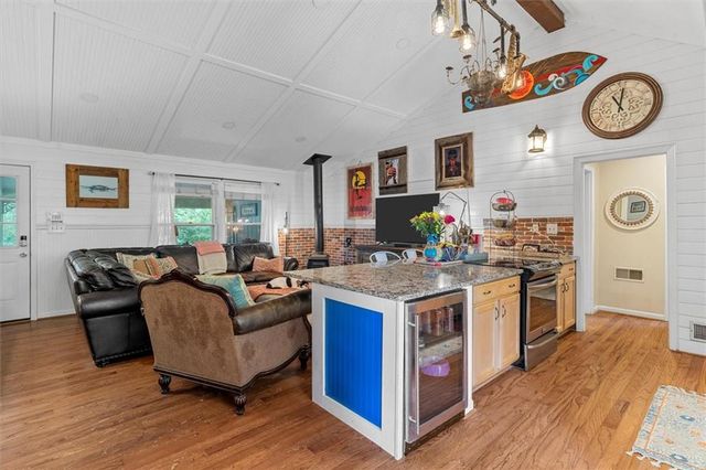 8669 Davis Street, Braselton, GA 30517