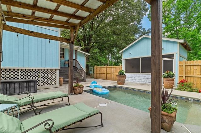 8669 Davis Street, Braselton, GA 30517