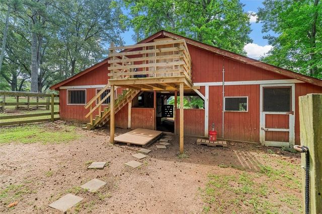 8669 Davis Street, Braselton, GA 30517
