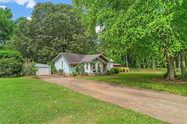 8669 Davis Street, Braselton, GA 30517