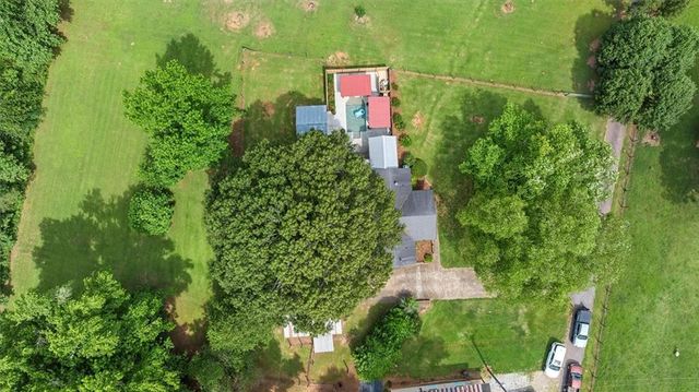 8669 Davis Street, Braselton, GA 30517