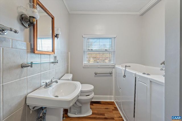 989 & 991 CROZET AVE, Crozet, VA 22932