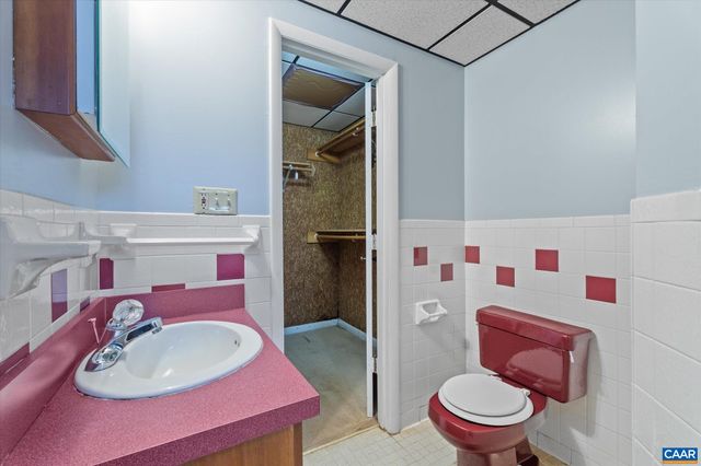 989 & 991 CROZET AVE, Crozet, VA 22932