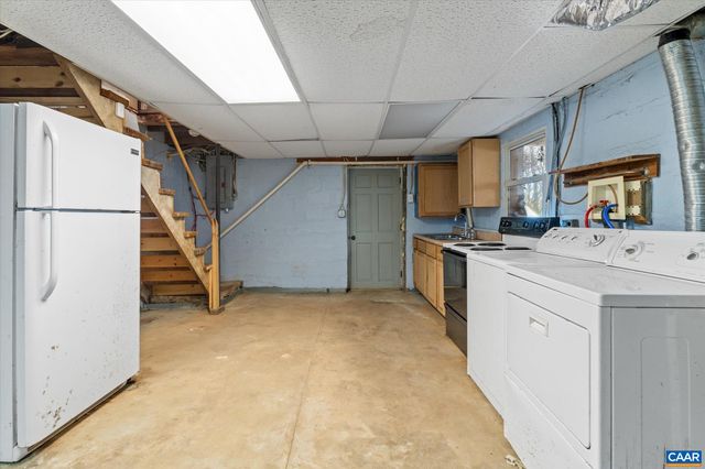 989 & 991 CROZET AVE, Crozet, VA 22932