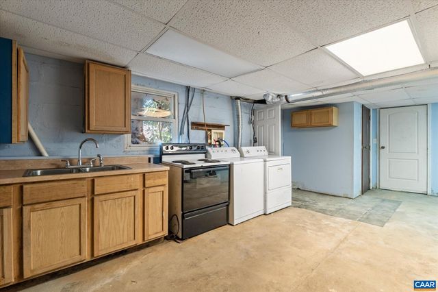 989 & 991 CROZET AVE, Crozet, VA 22932