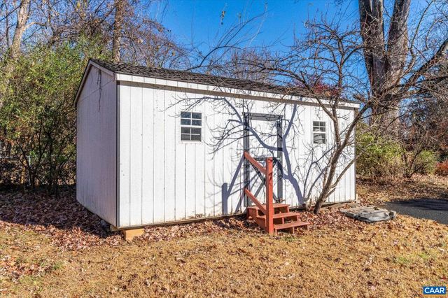 989 & 991 CROZET AVE, Crozet, VA 22932