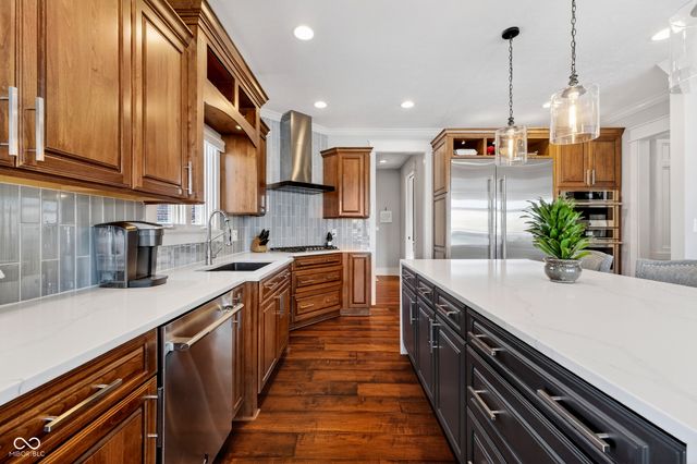 10219 Springstone Road, Fishers, IN 46055