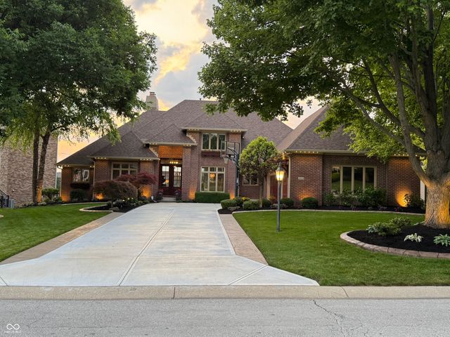 10219 Springstone Road, Fishers, IN 46055