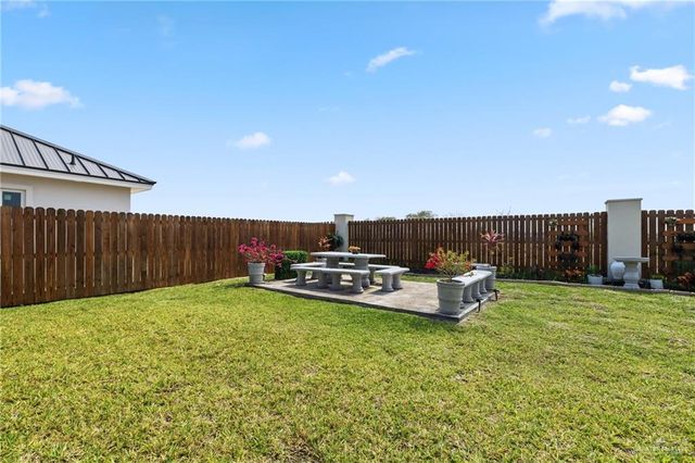 2118 E Clearwater Street, Edinburg, TX 78542