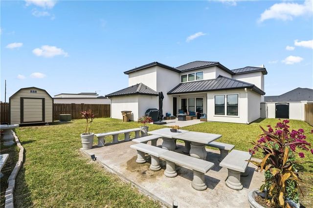 2118 E Clearwater Street, Edinburg, TX 78542