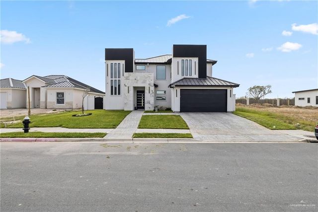 2118 E Clearwater Street, Edinburg, TX 78542