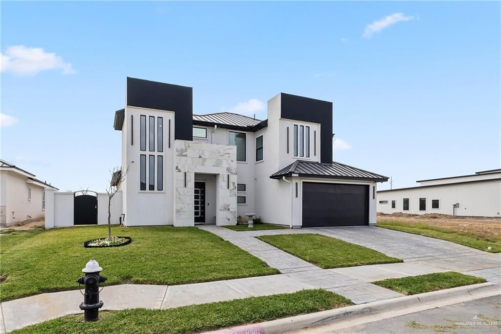 2118 E Clearwater Street, Edinburg, TX 78542