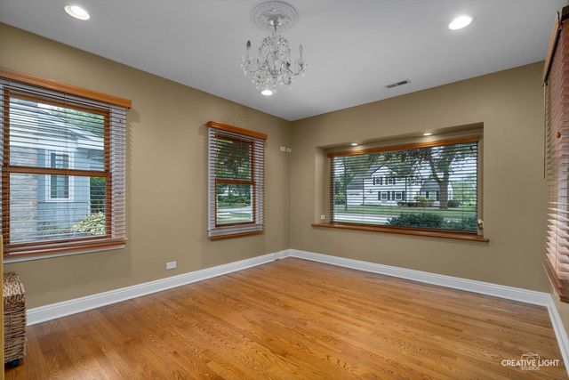1211 James Street, Geneva, IL 60134