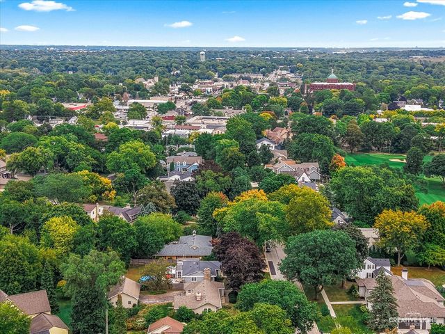 1211 James Street, Geneva, IL 60134
