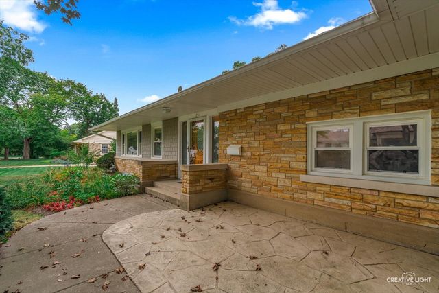 1211 James Street, Geneva, IL 60134
