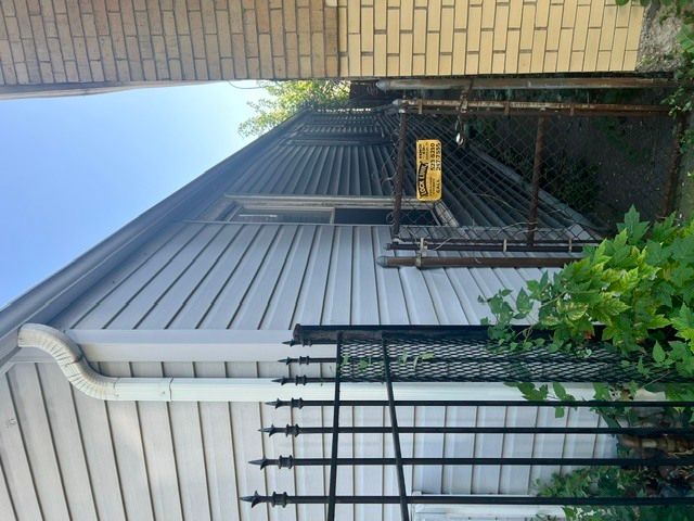 3307 W 37th Place, Chicago, IL 60632